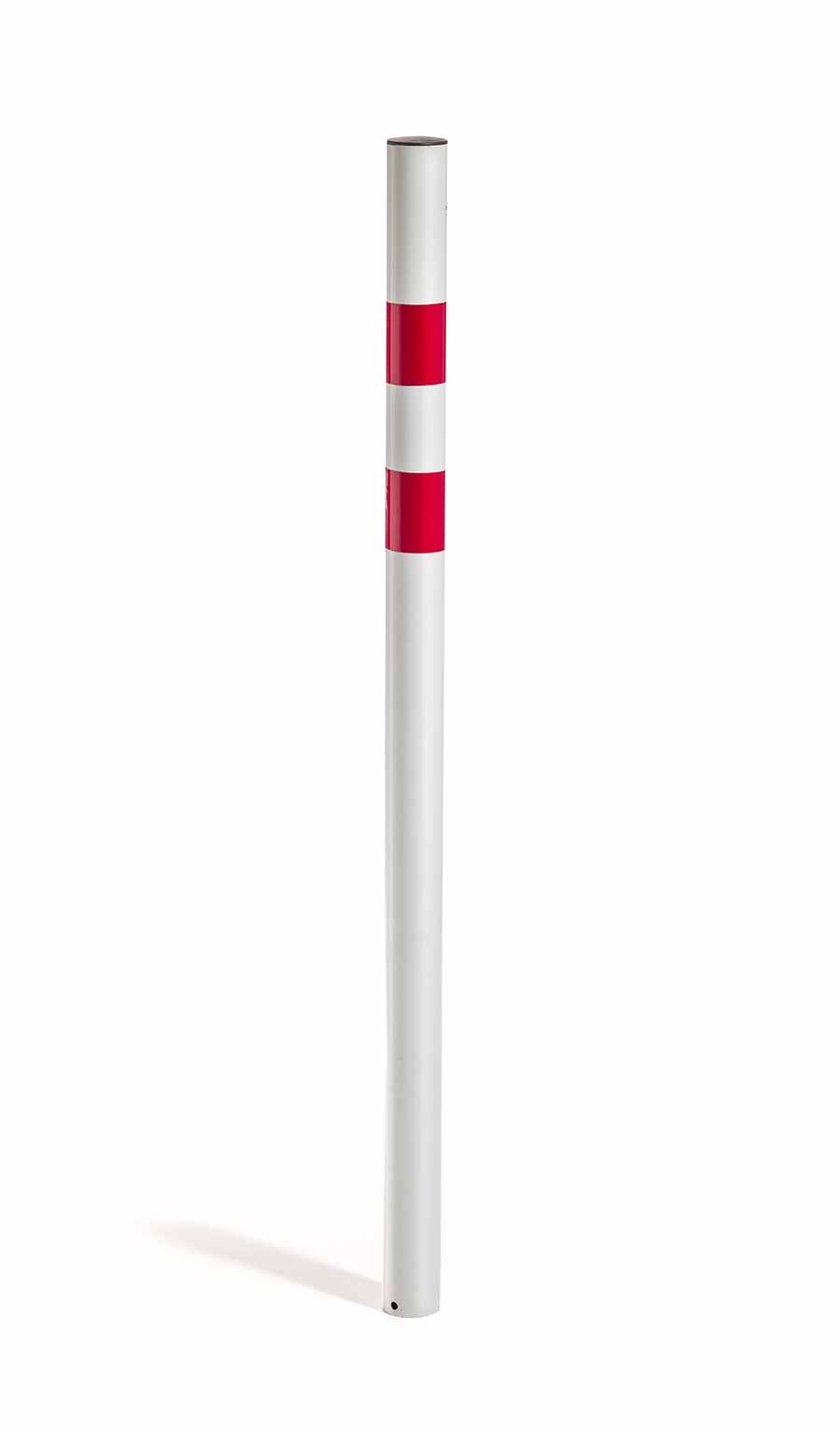 Paletto Segnaletico con Adesivi Rossi Catarifrangenti, Senza Anelli per Catena, con Tubo in Pvc Nero