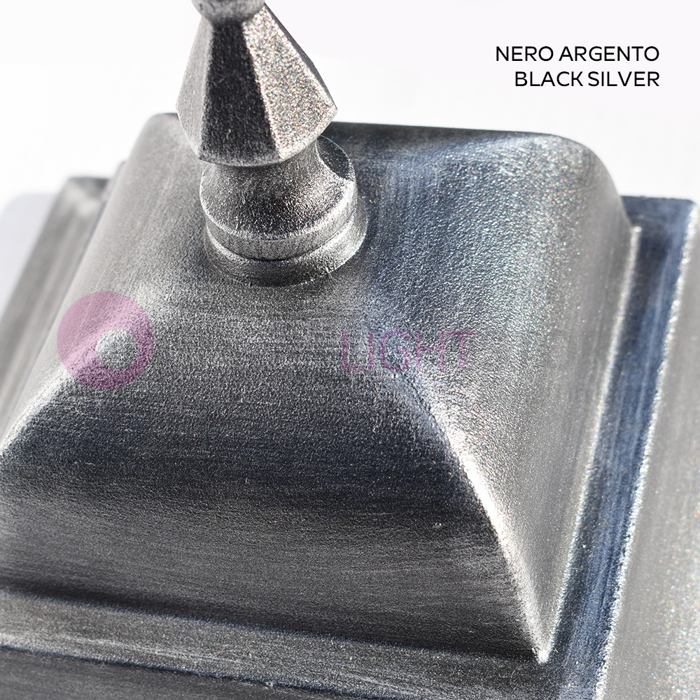 ATHENA GRANDE Lampione per giardino a 3 luci h. 296 Lanterna Quadrata COLORE DIFFUSORE: TRASPARENTE, COLORE STRUTTURA: NERO-ARGENTO