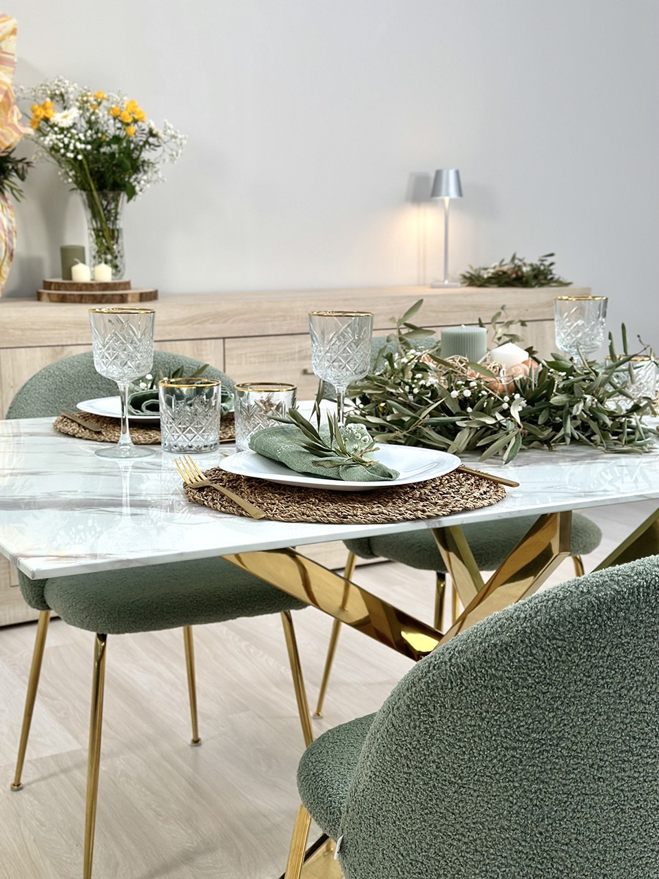 Tavolo Pranzo Rettangolare Piano in Vetro Gambe Incrociate Acciaio 190x60 MORGAN - Foto 30 di 44