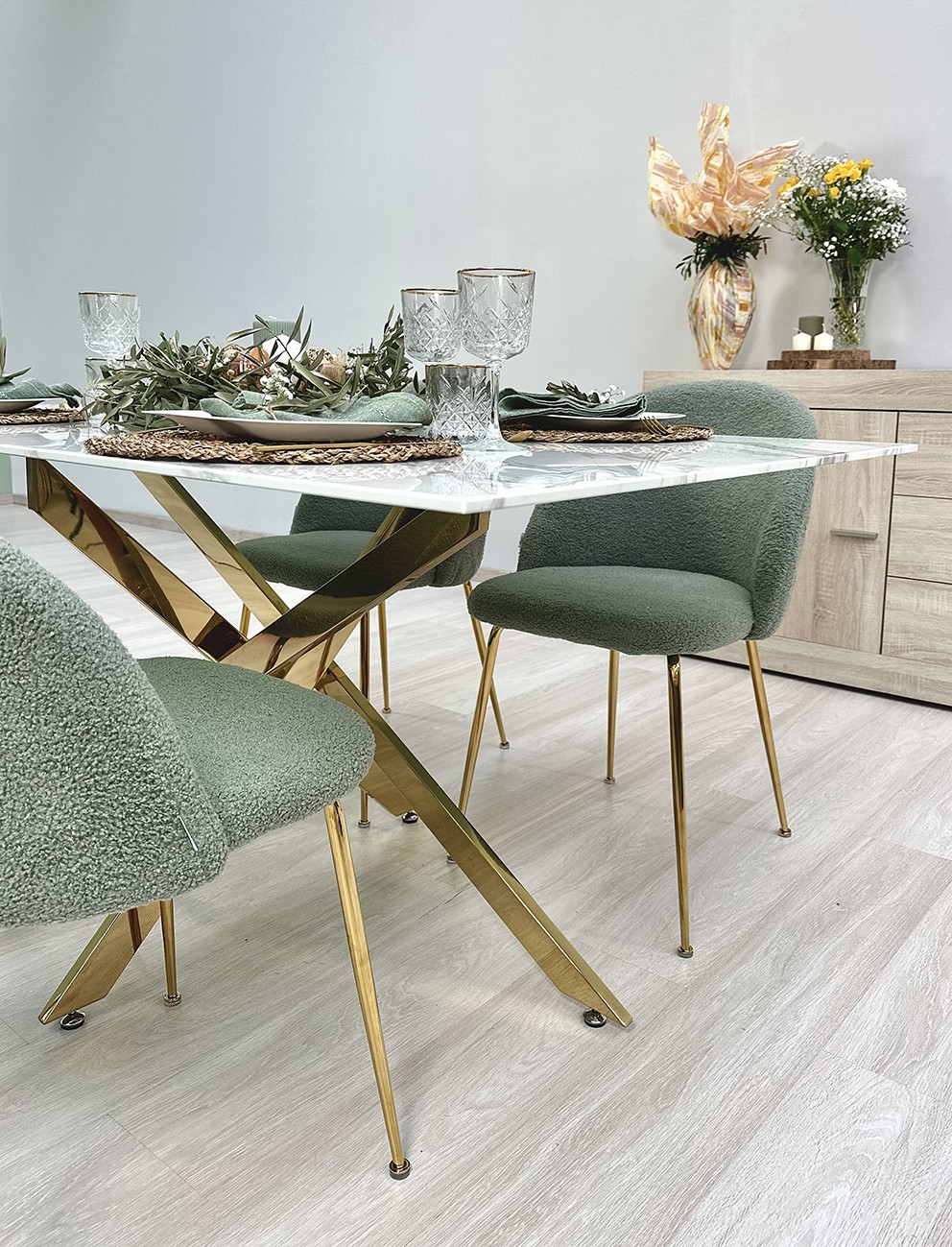 Tavolo Pranzo Rettangolare Piano in Vetro Gambe Incrociate Acciaio 190x60 MORGAN - Foto 26 di 44