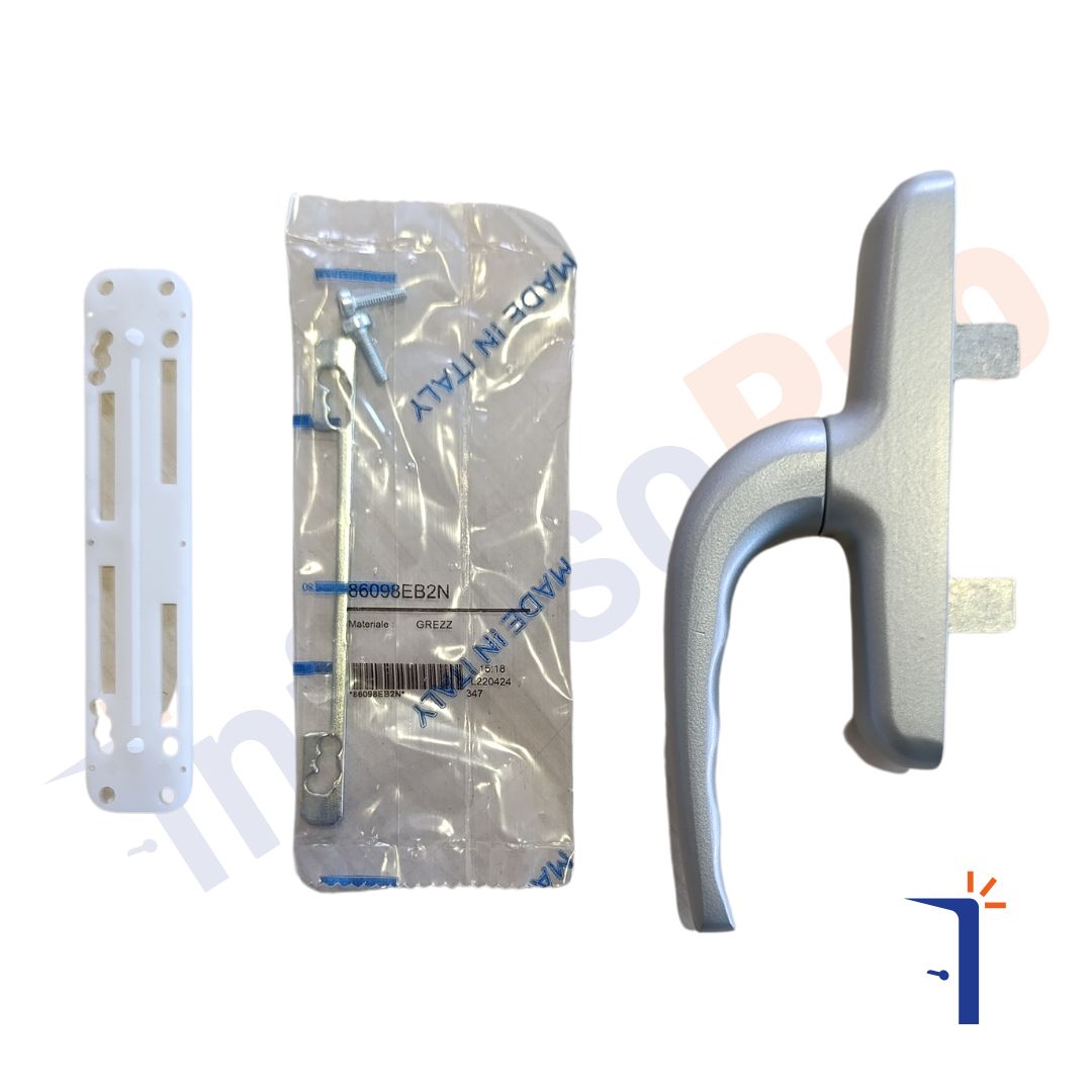 Maniglia cremonese Master Italy modello comfort A6004 per infissi a battente. Va - Foto 8 di 12