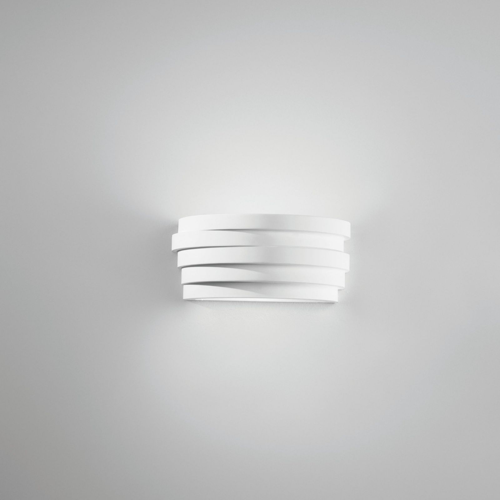 APPLIQUE FLOW 1XE27 29X12,8XH13CM IN GESSO.