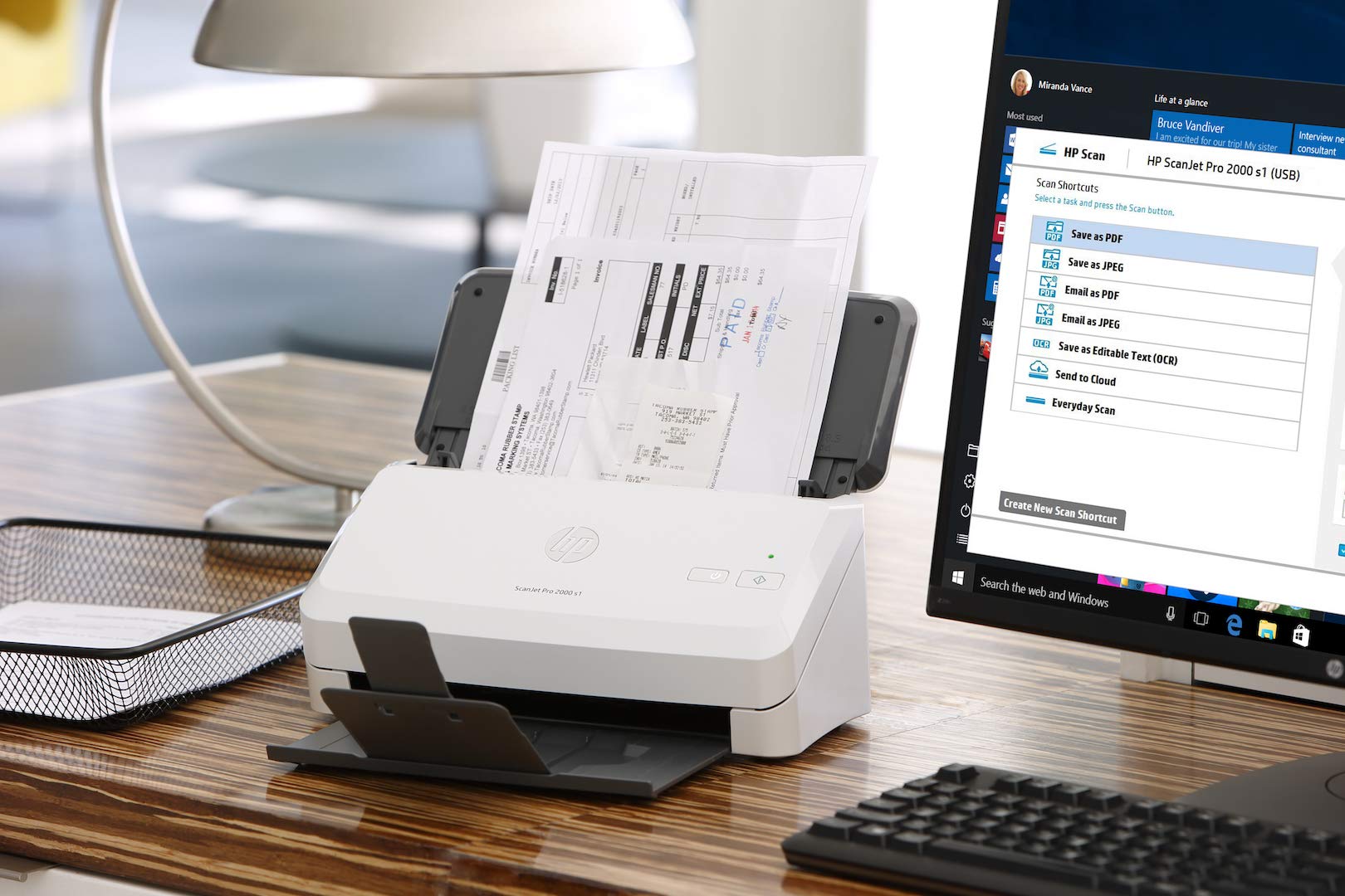 HP ScanJet Pro 2000 s2 6FW06A, Scansione fronte e retro in un solo passaggio, 35 ppm e 70 ipm, Professionale per Documenti e Immagini, Compatto, piccolo e sottile, HP Scan, Bianco