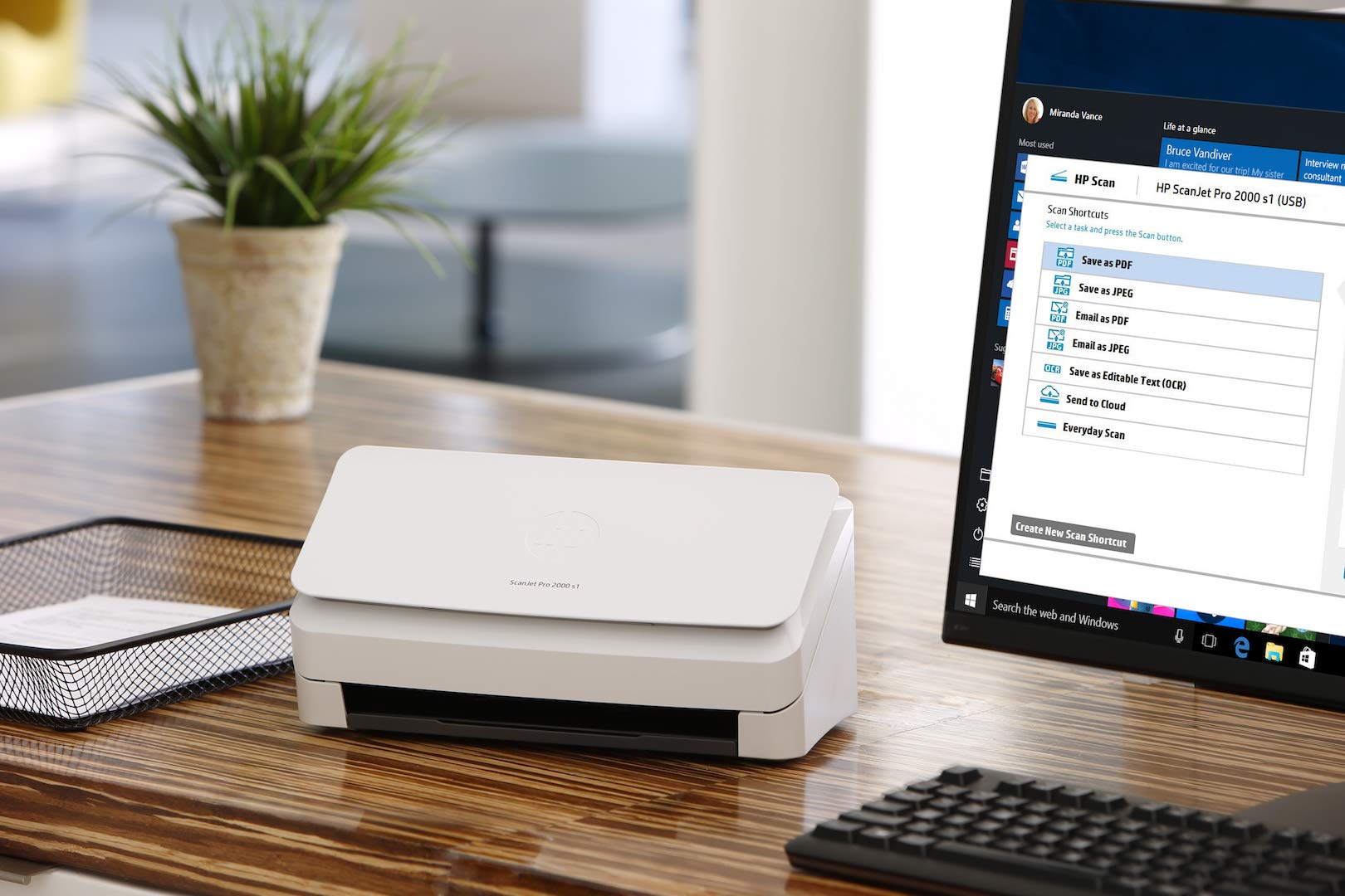 HP ScanJet Pro 2000 s2 6FW06A, Scansione fronte e retro in un solo passaggio, 35 ppm e 70 ipm, Professionale per Documenti e Immagini, Compatto, piccolo e sottile, HP Scan, Bianco