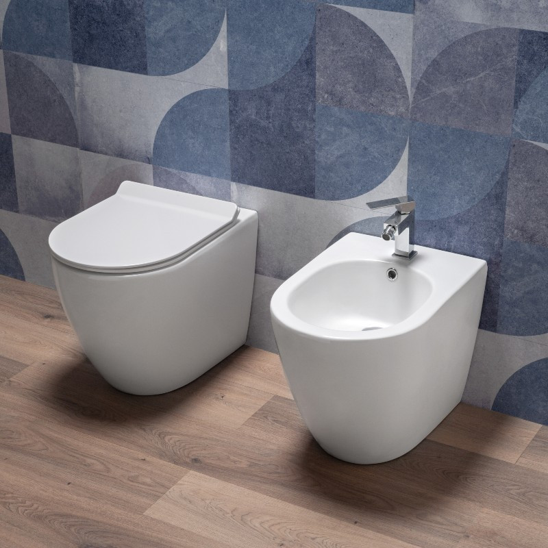 Sanitari Bagno Filo muro con Copriwc Soft Close e Bidet| Kerm
