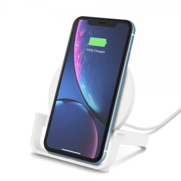 Image of Belkin SUPPORTO DI RICARICA WIRELESS 10W CON ALIMENTATORE (Boost Charge bianco Indoor - Warranty: 12M)
