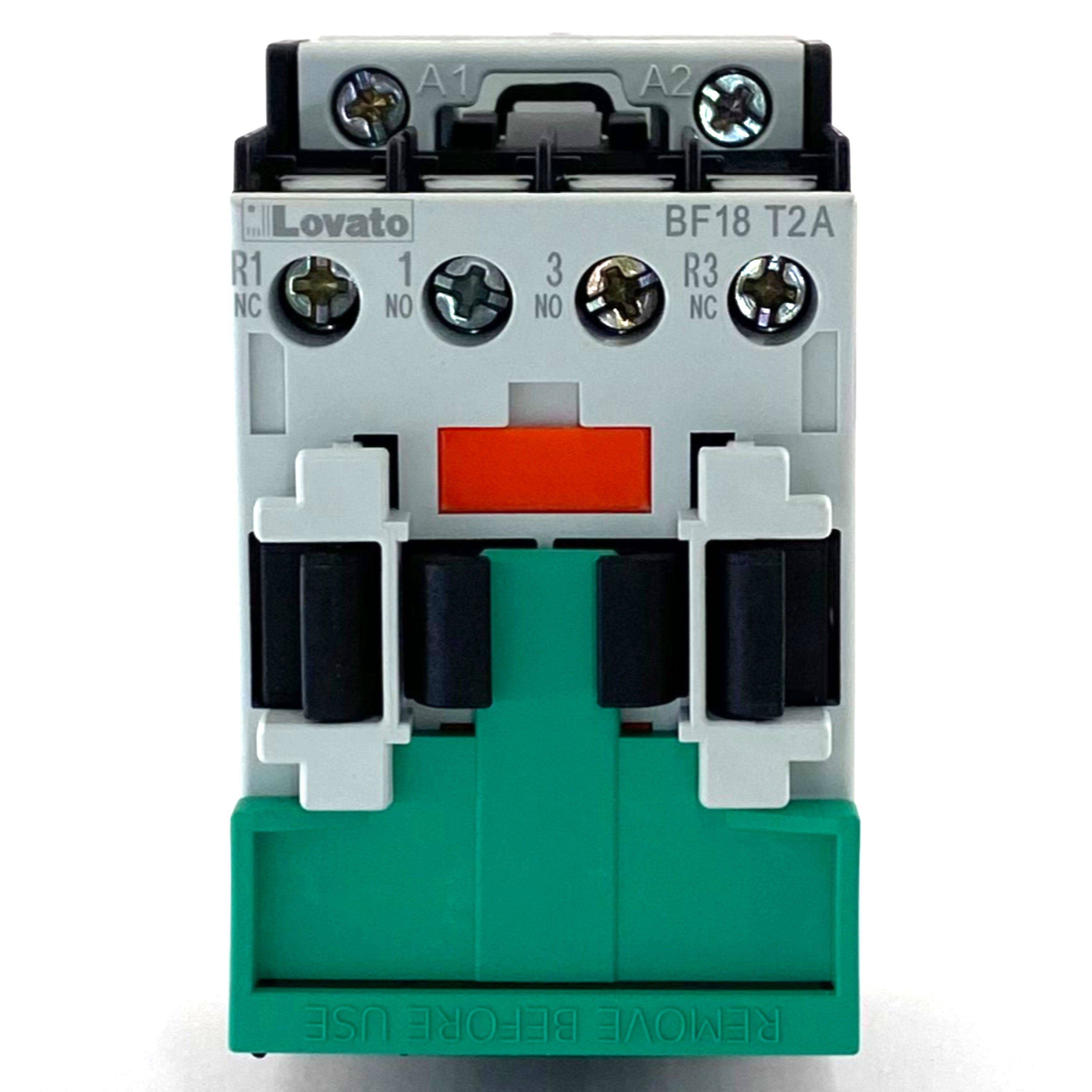 Contattore qudripolare di potenza 18a ac3 24v 50/60HZ Lovato