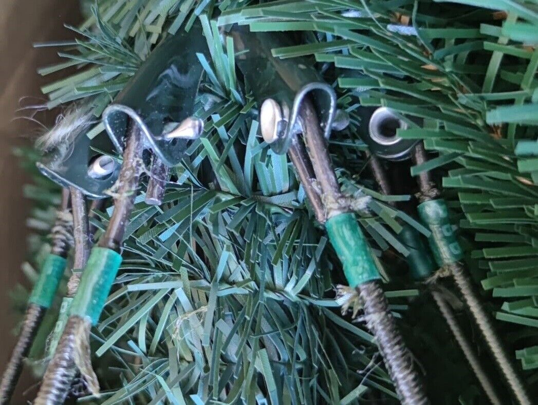 Albero di natale slim verde pino artificiale alto e stretto cm 230 folto pieno r
